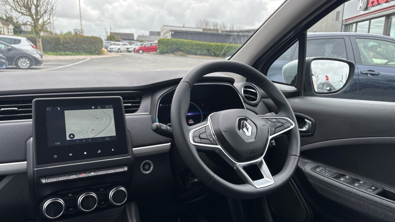 Renault Zoe 100kW S Edition R135 50kWh Rapid Charge 5dr Auto Electric Hatchback